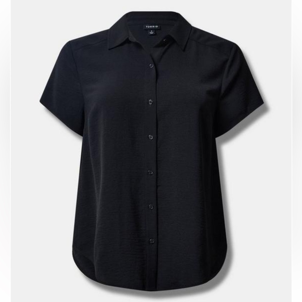 Torrid Black Seersucker Button Front Short Sleeve Shirt
